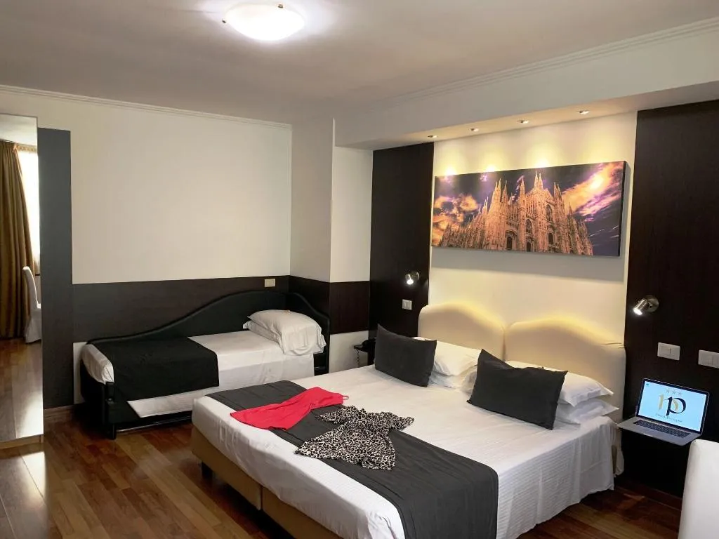 Room, Hotel Perugino, Milan