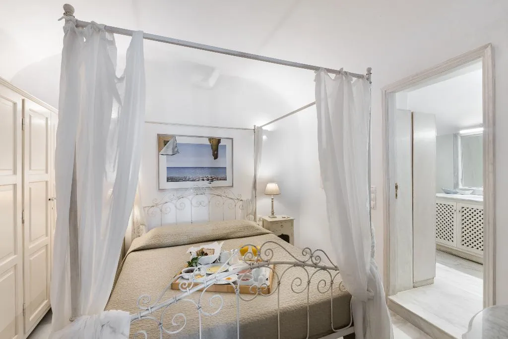 VILLA WITH PRIVATE POOL Room, Armeni Luxury Villas, Santorini