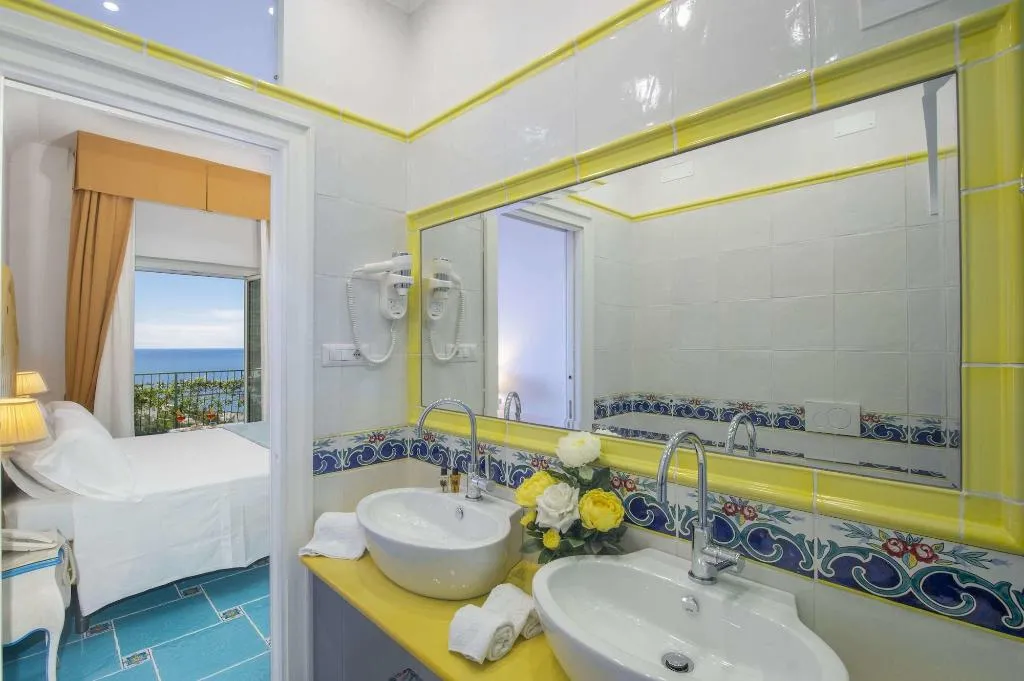 Room, Hotel Pellegrino, Naples