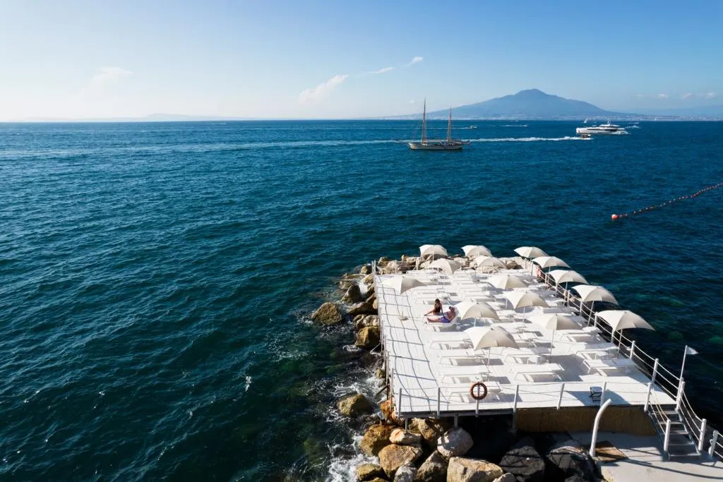 Beach, Grand Hotel Cocumella, Naples