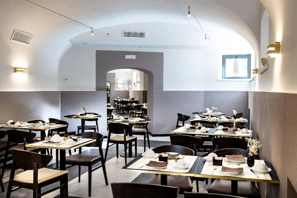 Restaurant, The Cross, Rome