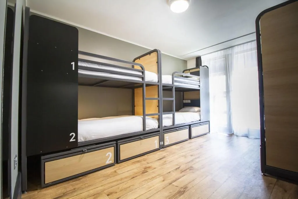 Room BUNK BED WITH SHARED BATHROOM Room, Generator Dublin, Dublin