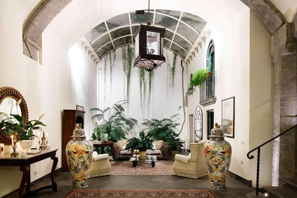 Lobby, Palazzo Marziale, Naples