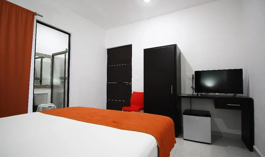 DOUBLE SUPERIOR QUEEN BED Room, Select Inn Quinta Playa del Carmen, Playa Del Carmen