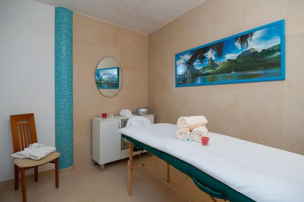 Sports and Entertainment, Hotel Rotondo, Split