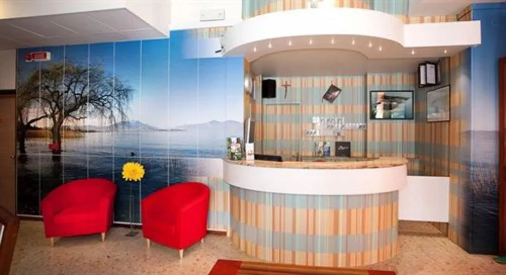 Lobby, Suisse, Milan