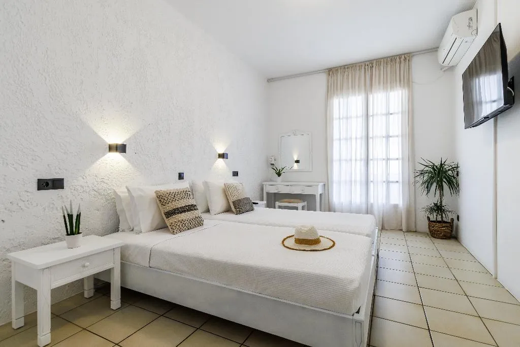 Double or Twin ECONOMY Room, Aperitton, Skiathos
