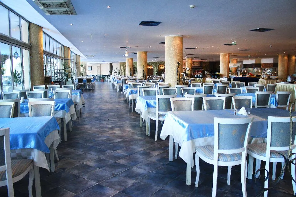Restaurant, Royal Park, Bourgas