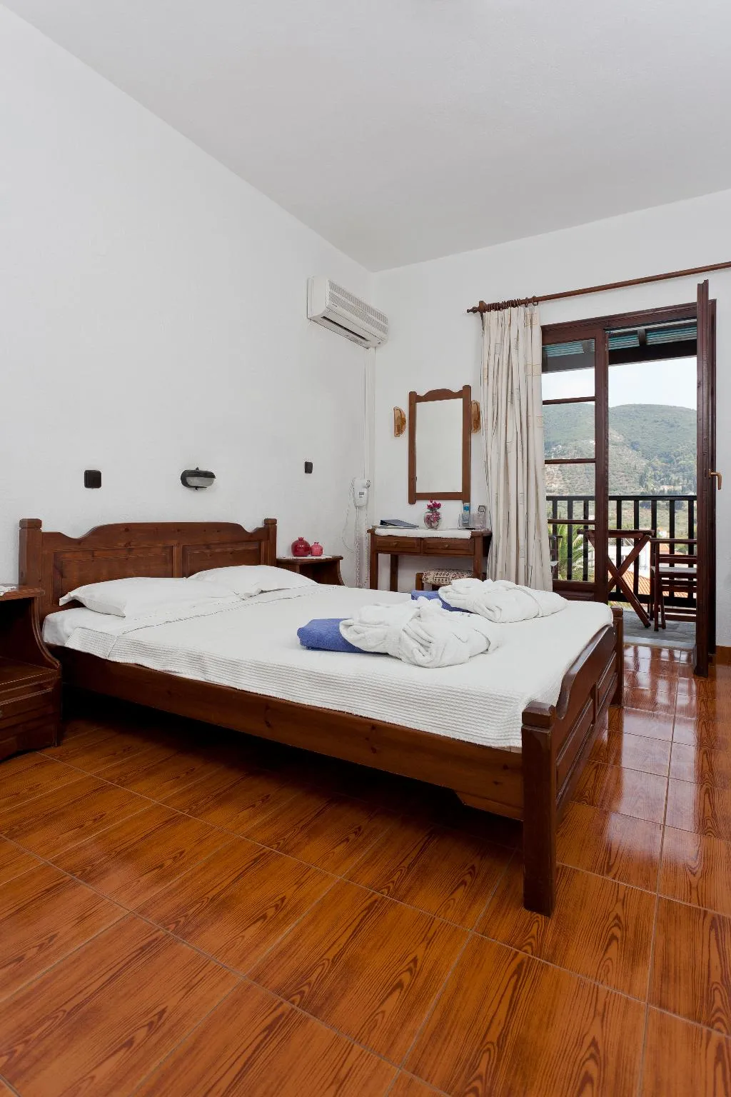 Double or Twin STANDARD Room, Hotel Dionyssos, Skiathos