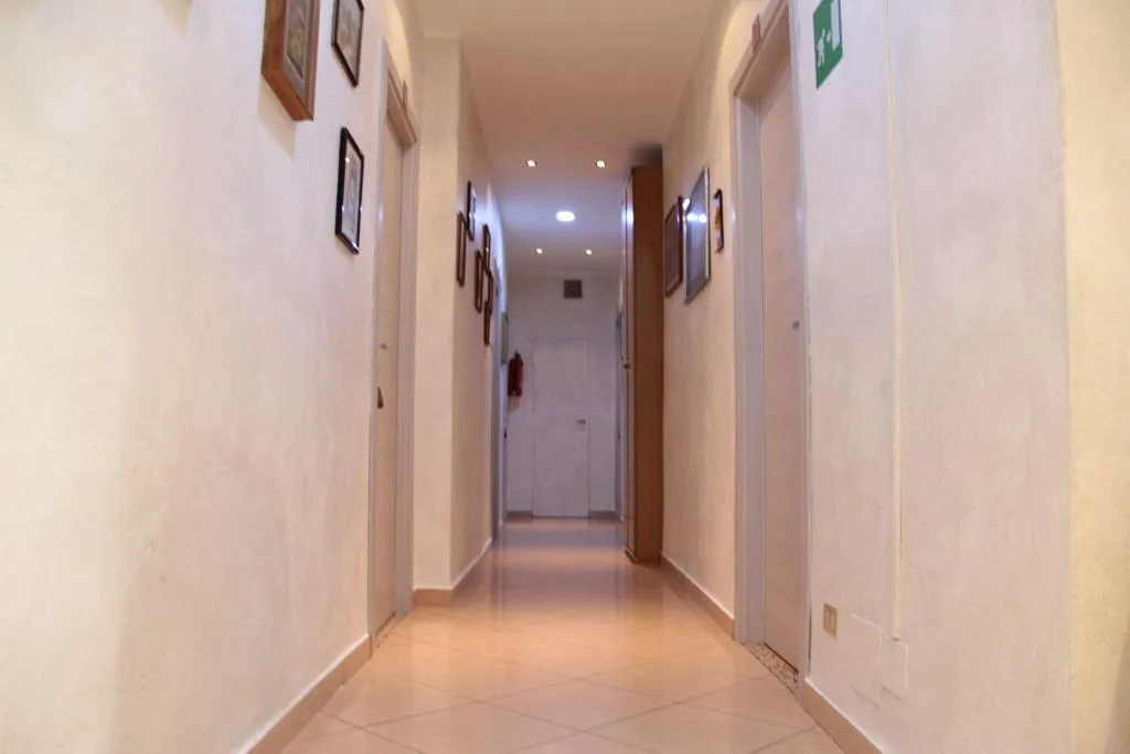 Lobby, Hotel Siro, Milan