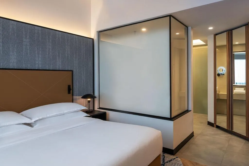Room, Sheraton Dubai Mall of the Emirates Hotel, Dubai