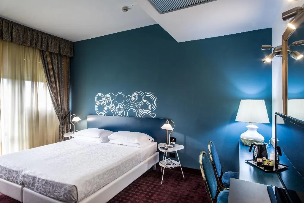 DOUBLE SUPERIOR Room, Mirage, Florence