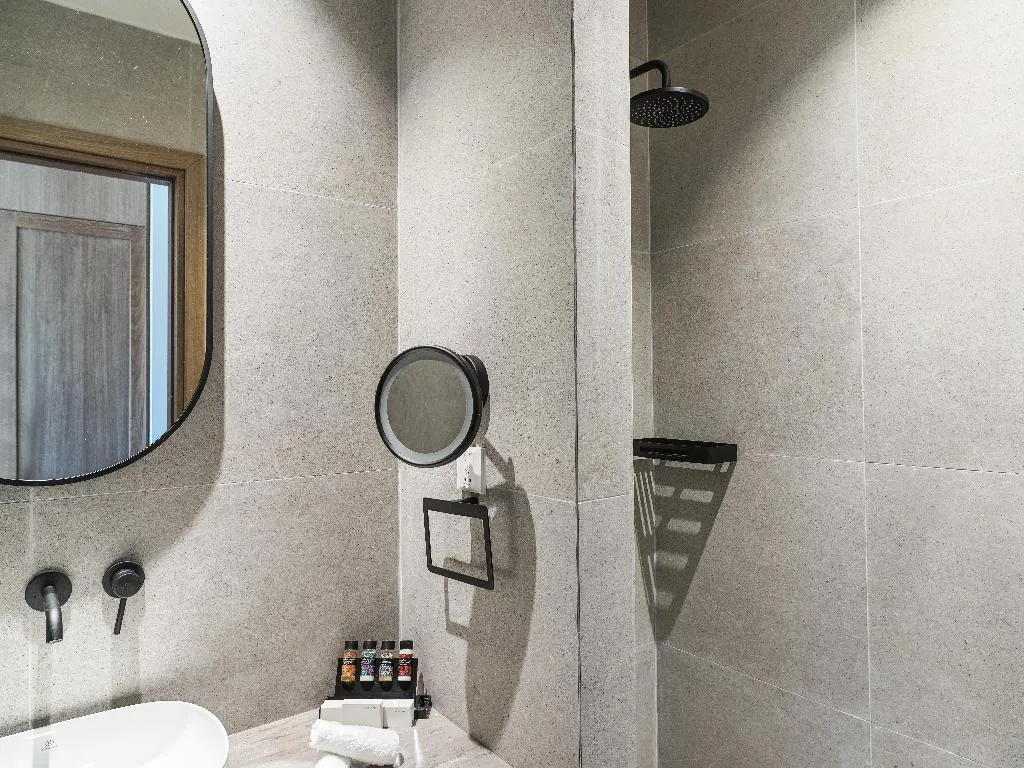 DOUBLE EXECUTIVE Room, Leonardo Boutique Hotel Larnaca, Cyprus