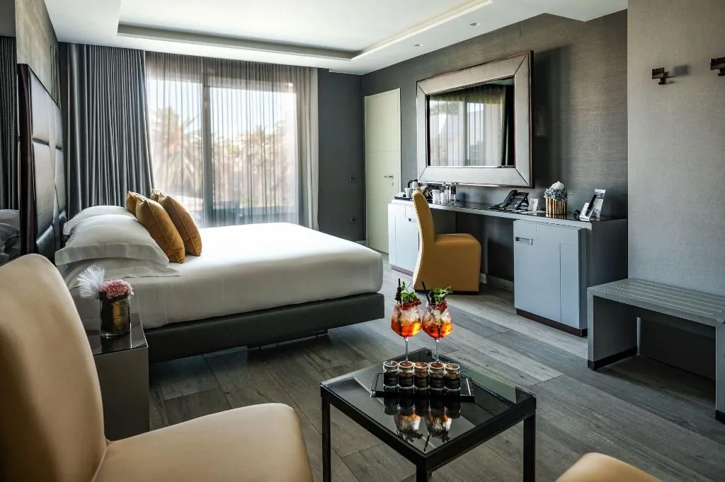 Room, Resort Tre Fontane, Naples