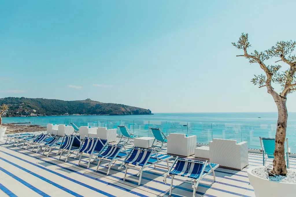 Terrace, Hotel Saline Palinuro, Naples