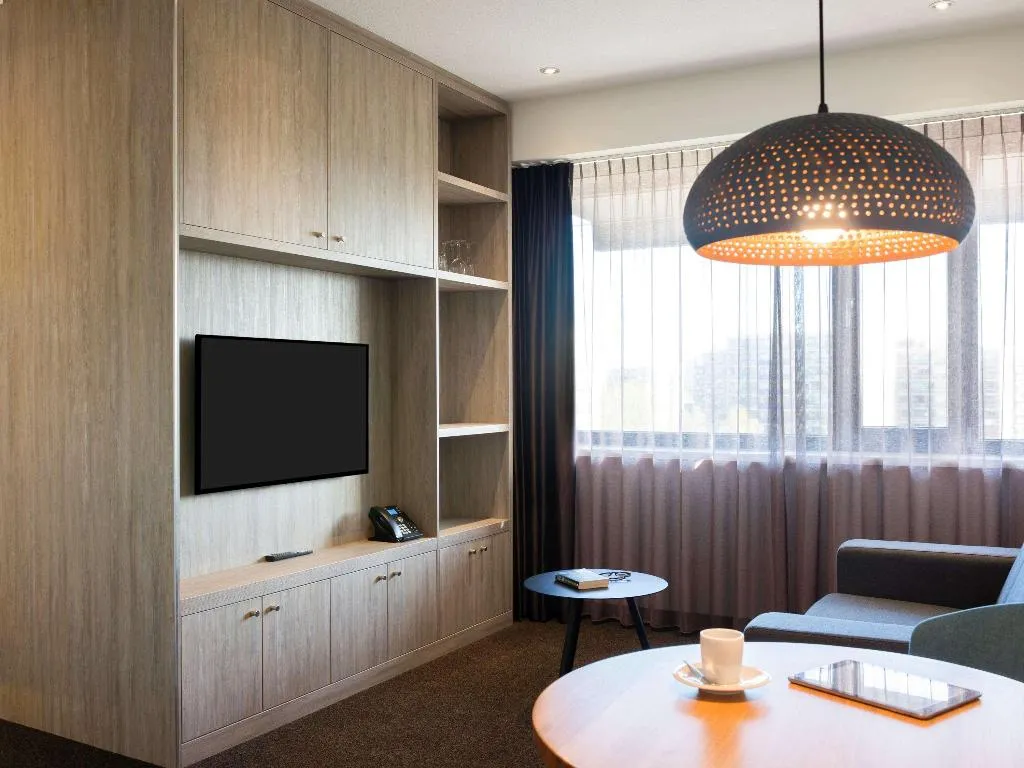 APARTMENT TWO BEDROOMS Room, Aparthotel Adagio Amsterdam City South, Amsterdam