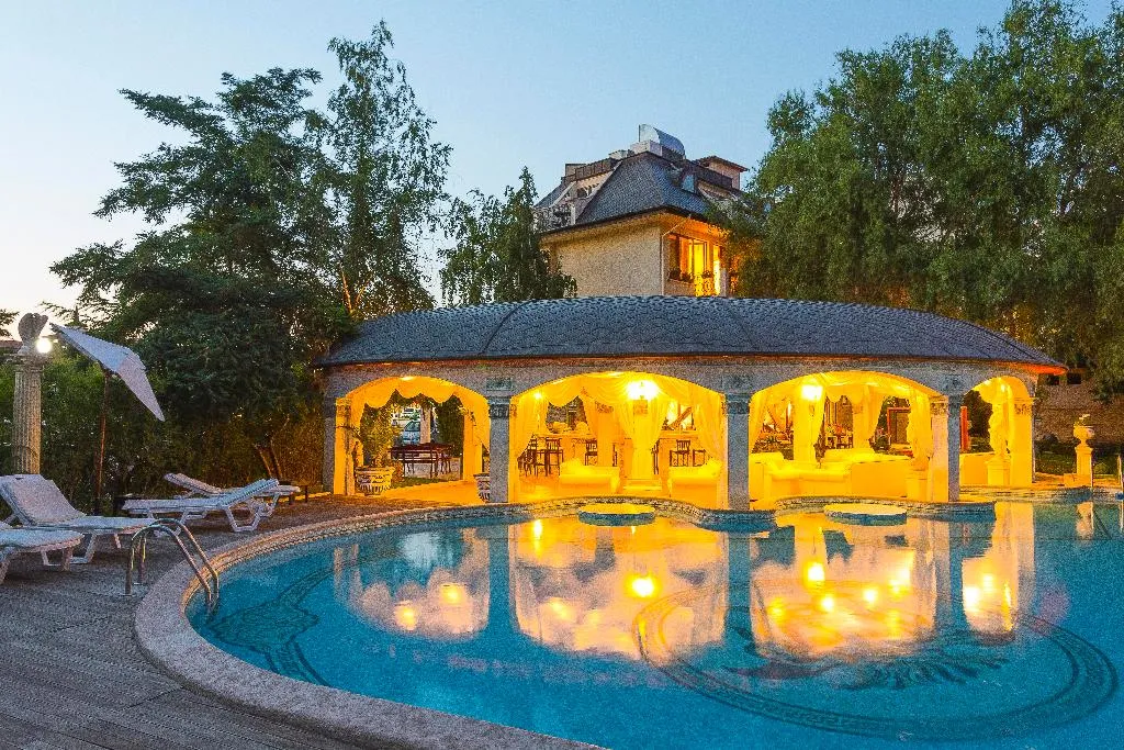 Pool, Gold Pearl Hotel, Bourgas
