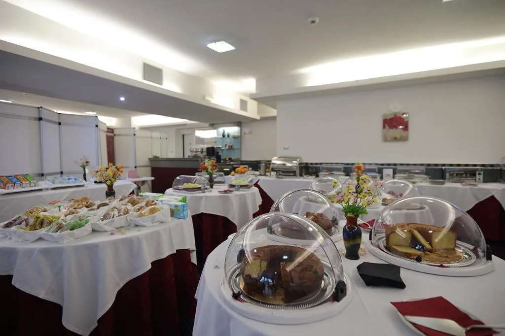 Restaurant, Relax Roma Nord, Rome