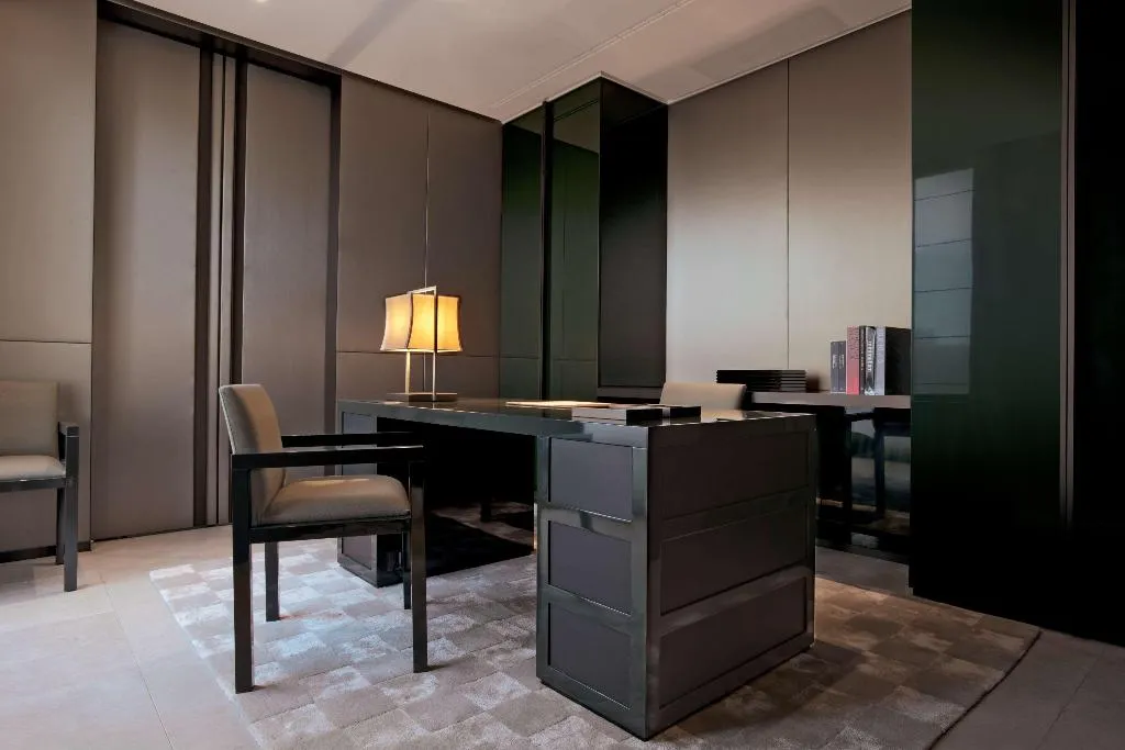 Room, Armani Hotel Milano, Milan