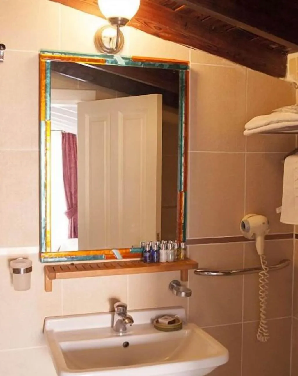 Room, Tashmahal, Izmir