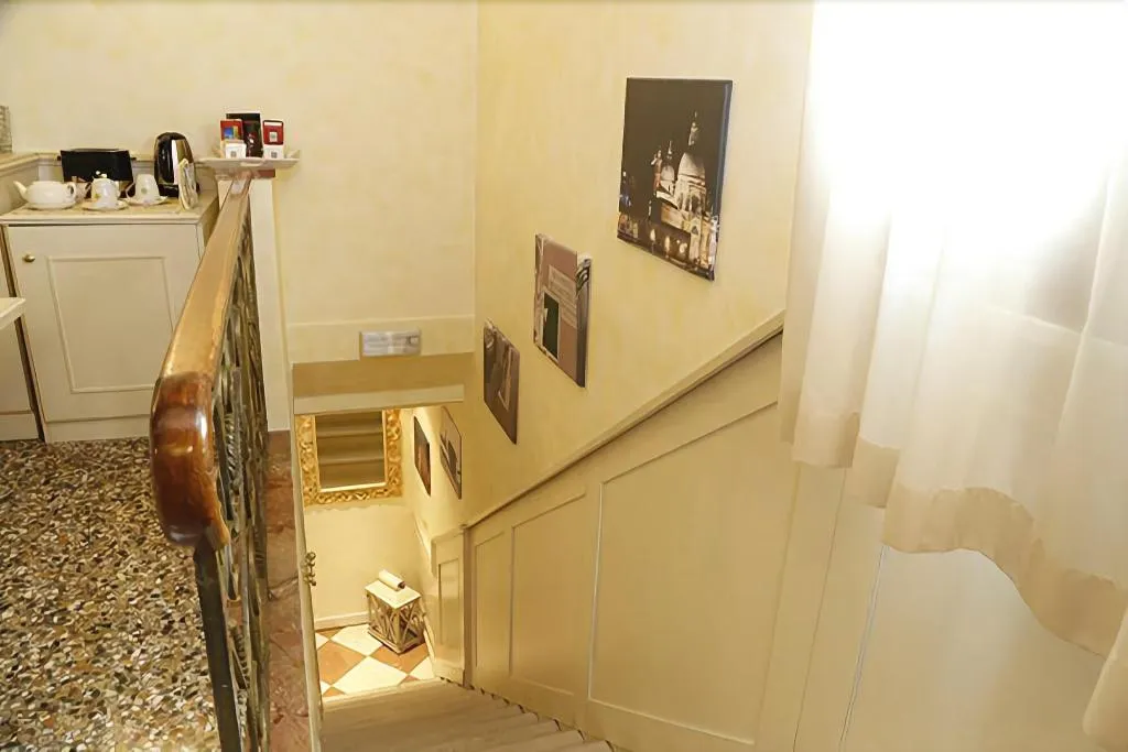 Lobby, Ca Furlan, Venice