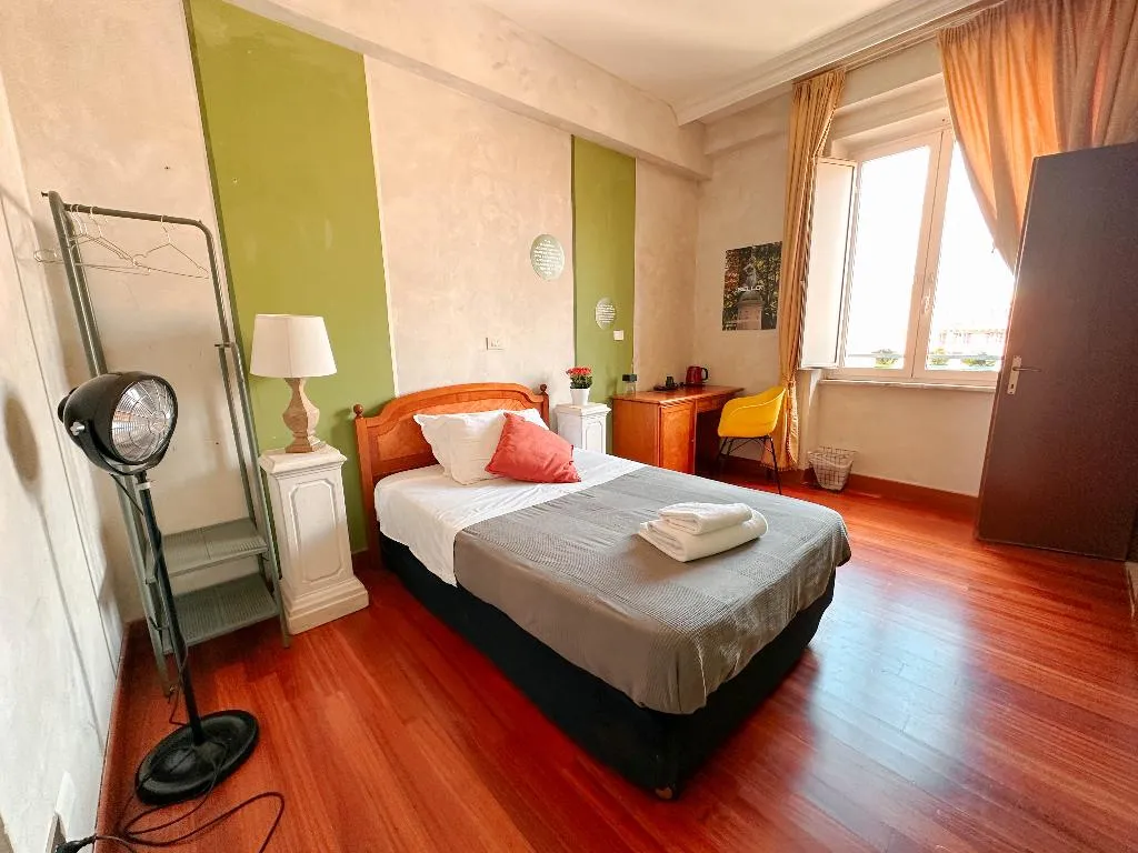 Room, Ostello Bello Roma Colosseo, Rome