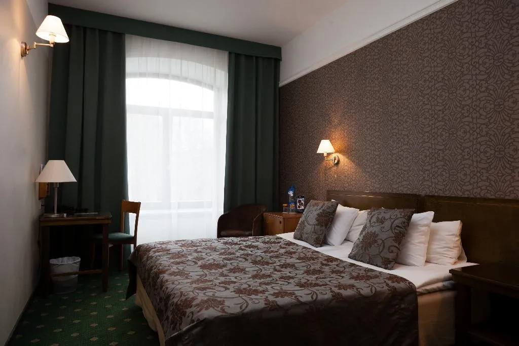 DOUBLE STANDARD Room, St. Barbara, Tallinn