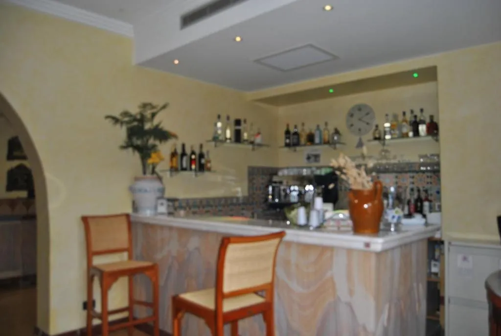 Bar, Hotel Mediterraneo Faro, Palermo
