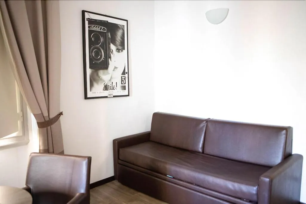 Room, B&B Dimore le Leopoldine, Florence