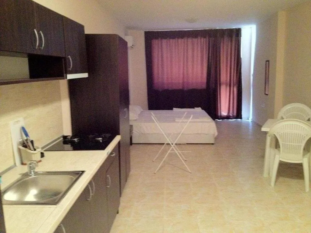 Room, Salt Lake, Bourgas