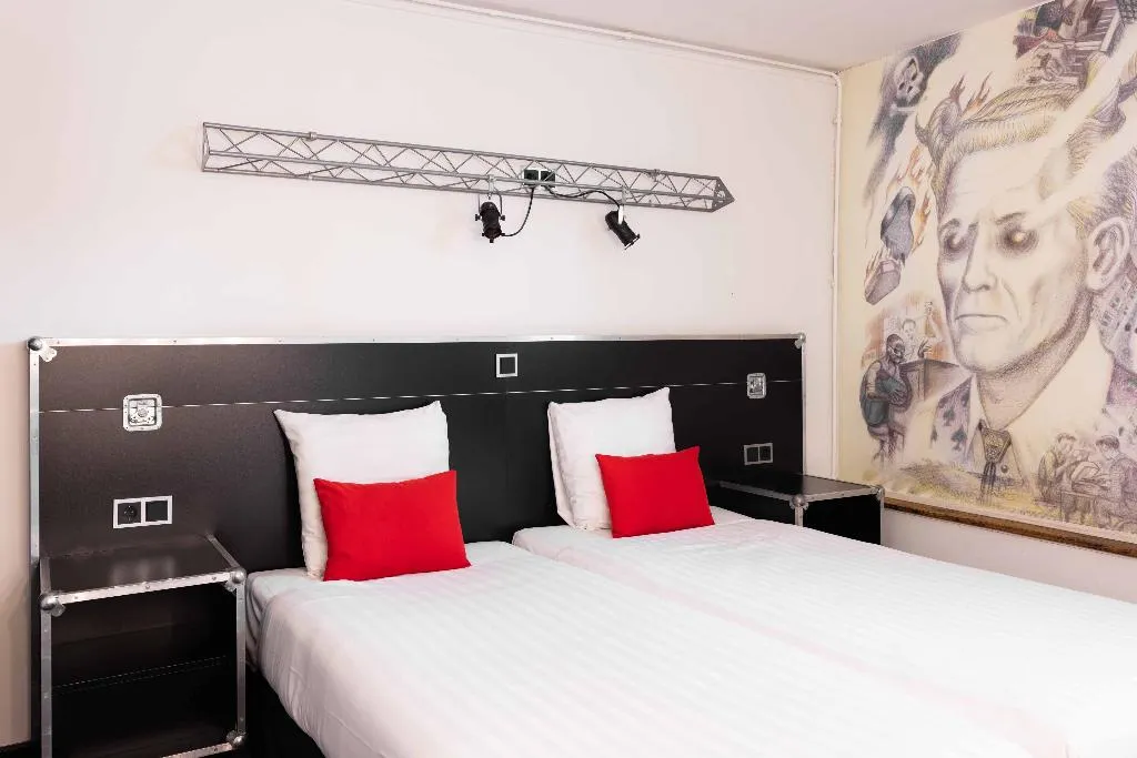 Double or Twin ECONOMY Room, Backstage Hotel, Amsterdam