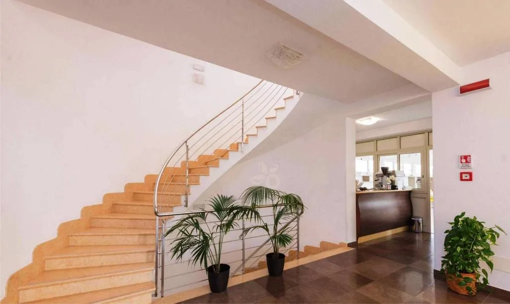 Lobby, Sikania, Palermo