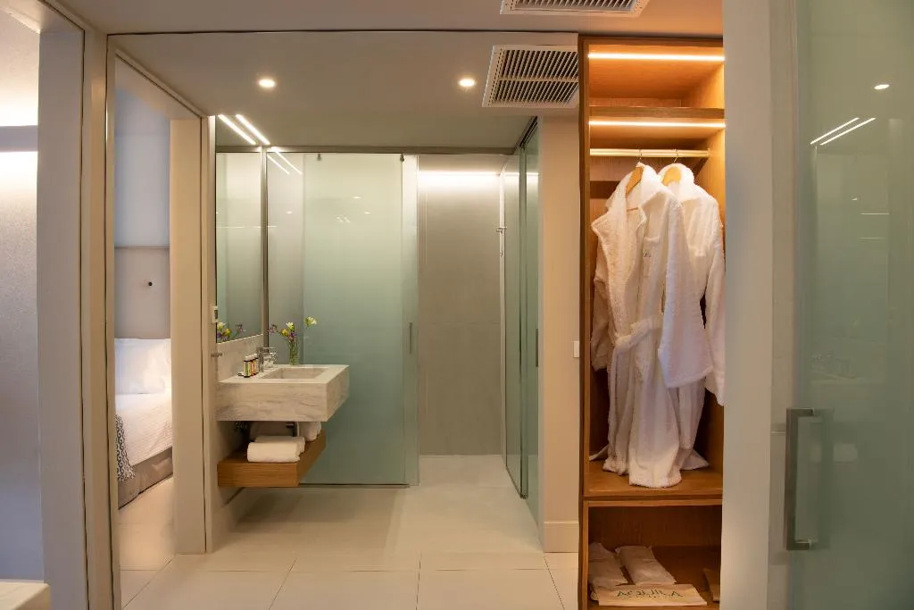 Double or Twin PARTIAL OCEAN VIEW TWO DOUBLE BEDS Room, Aquila Porto Rethymno, Crete