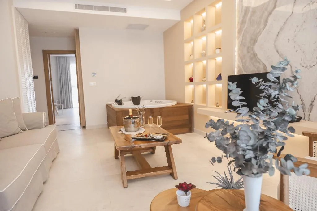 SUITE DELUXE WITH JACUZZI Room, Rammos Managed by Dedeman, Bodrum