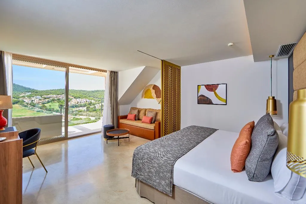 JUNIOR SUITE STANDARD Room, Zafiro Palace Andratx, Majorca