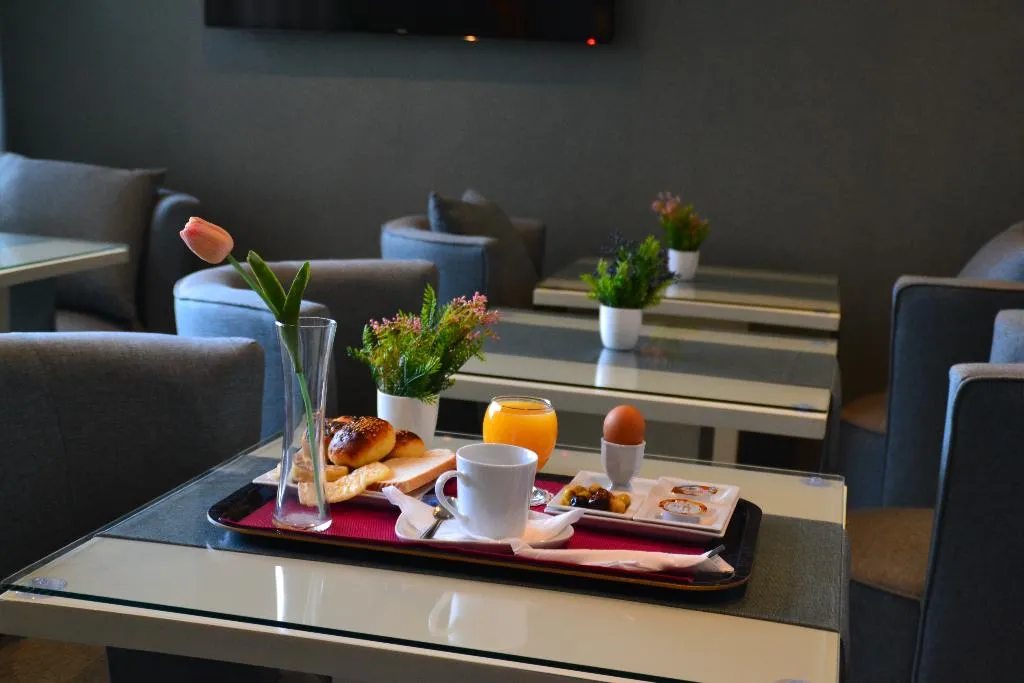 Restaurant, Le135Apparthotel, Casablanca
