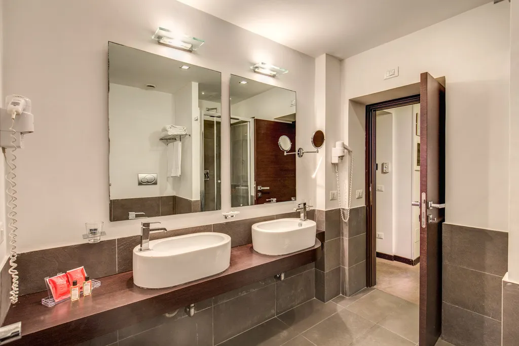 DOUBLE SUPERIOR Room, Hotel Rinascimento, Rome