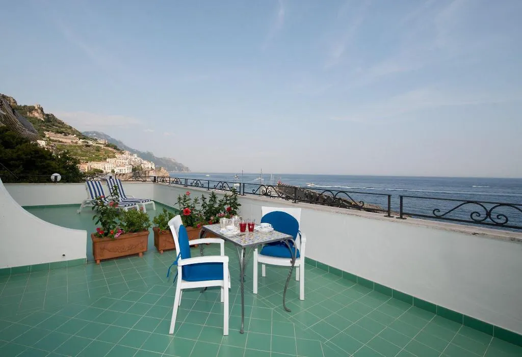 Terrace, Aurora, Naples