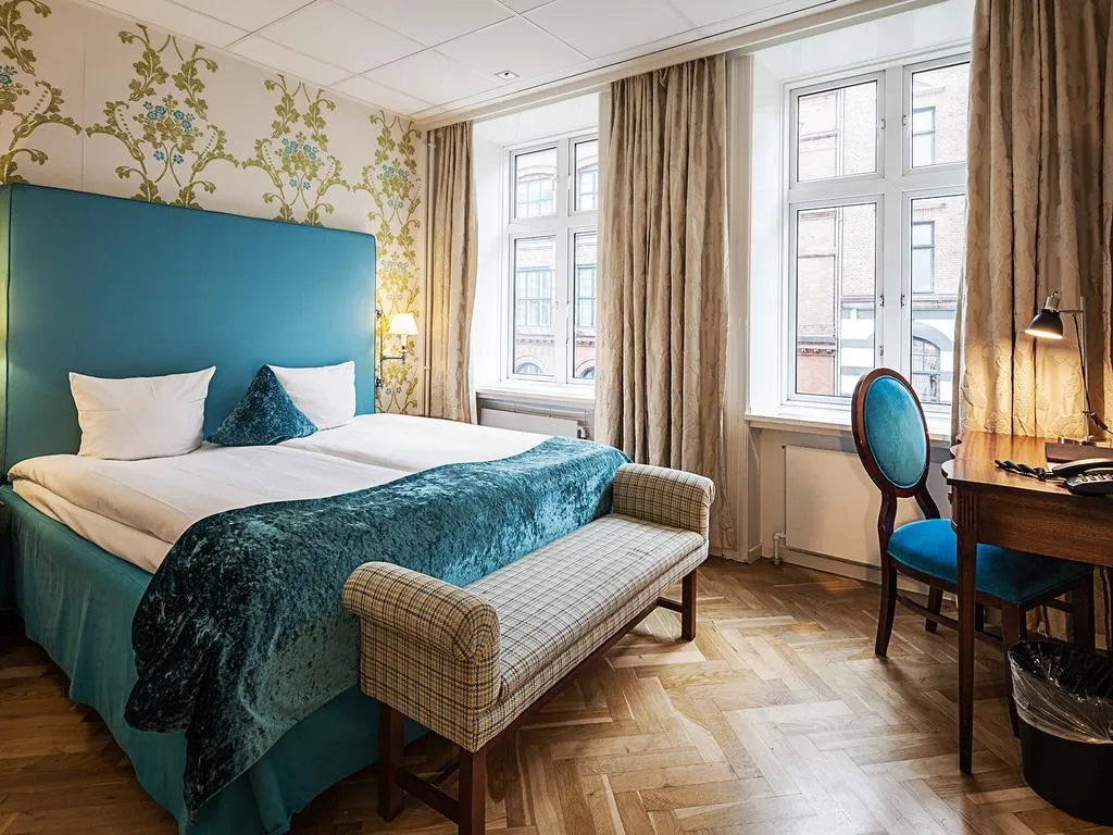 Double or Twin STANDARD Room, Hotel Mayfair, Copenhagen