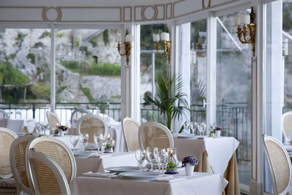 Sports and Entertainment, Hotel Onda Verde, Naples