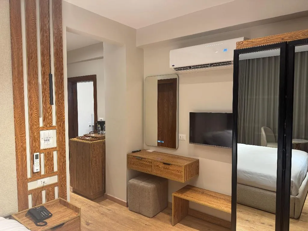 SUITE STANDARD Room, Palacio Pyramids Hotel, Cairo