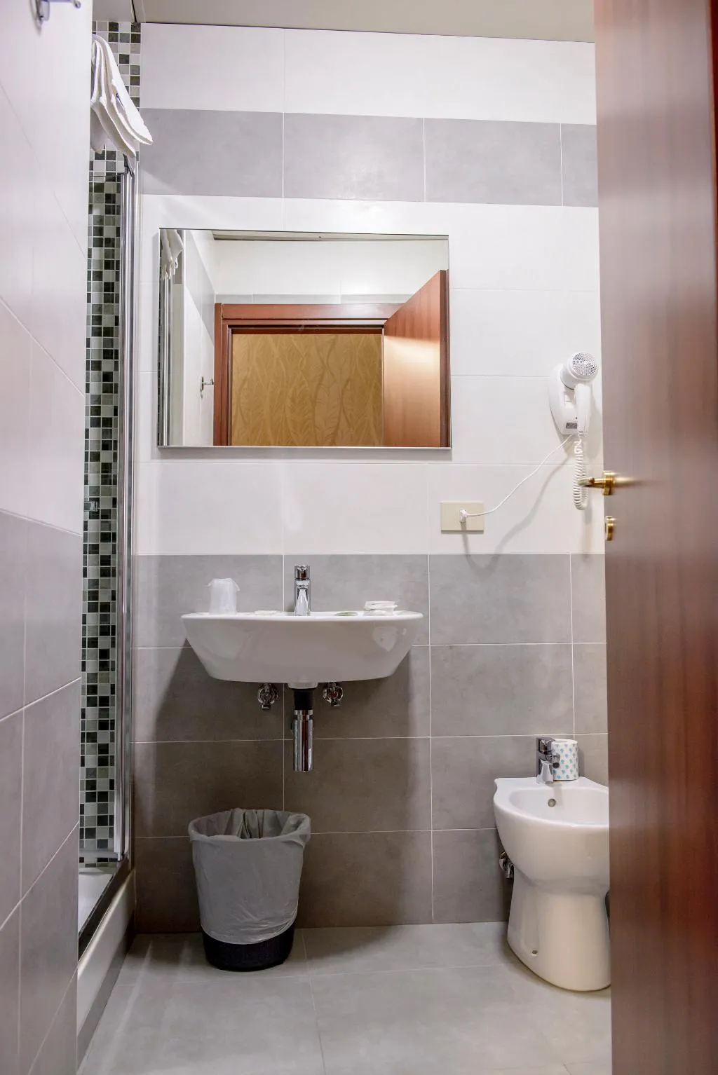 DOUBLE STANDARD Room, Emmaus, Rome