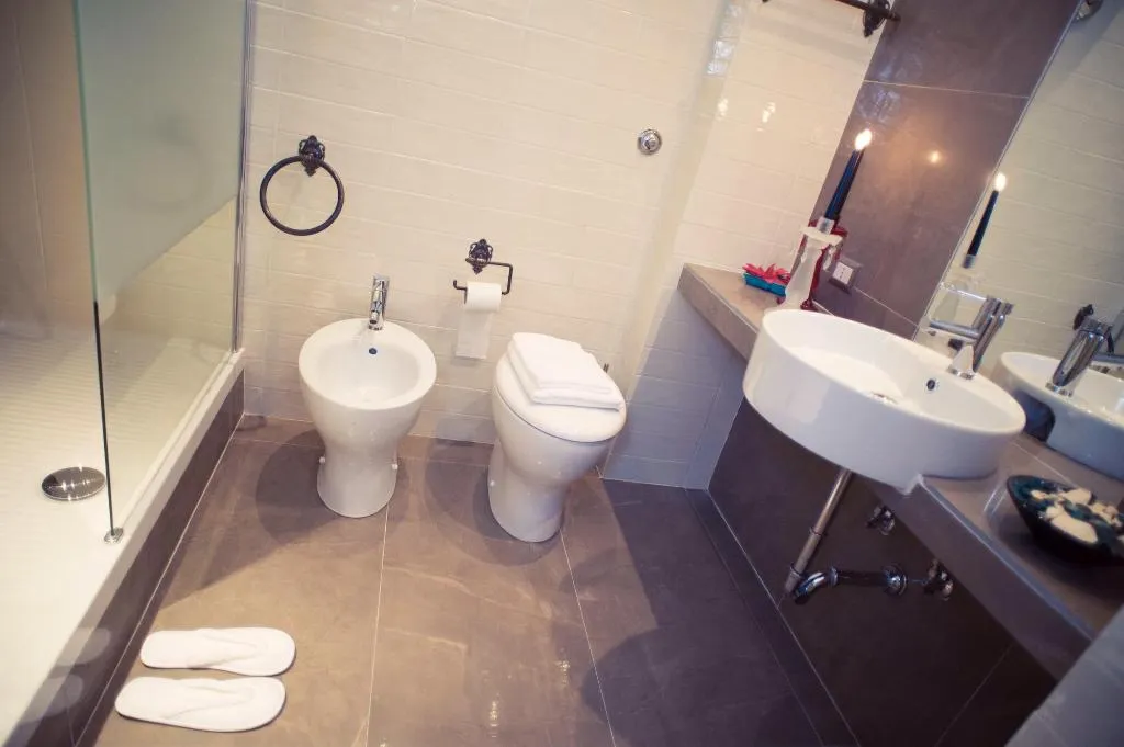 Room, Domus Monamì Luxury Suites, Rome