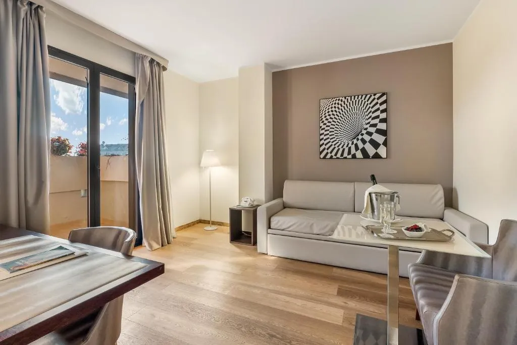 JUNIOR SUITE STANDARD Room, Art Hotel Navigli, Milan