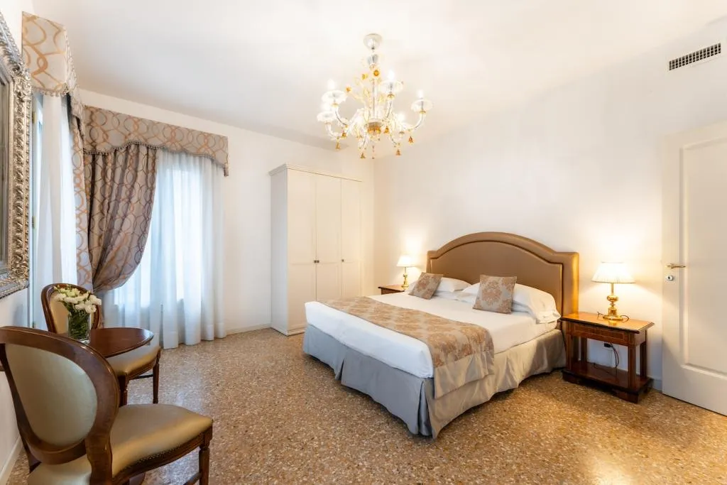 APARTMENT EXECUTIVE THREE BEDROOMS Room, San Teodoro Palace  - Luxury Apartments, Venice