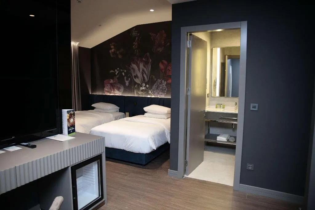 TWIN GUEST ROOM Room, Doubletree By Hilton Izmir Airport, Izmir