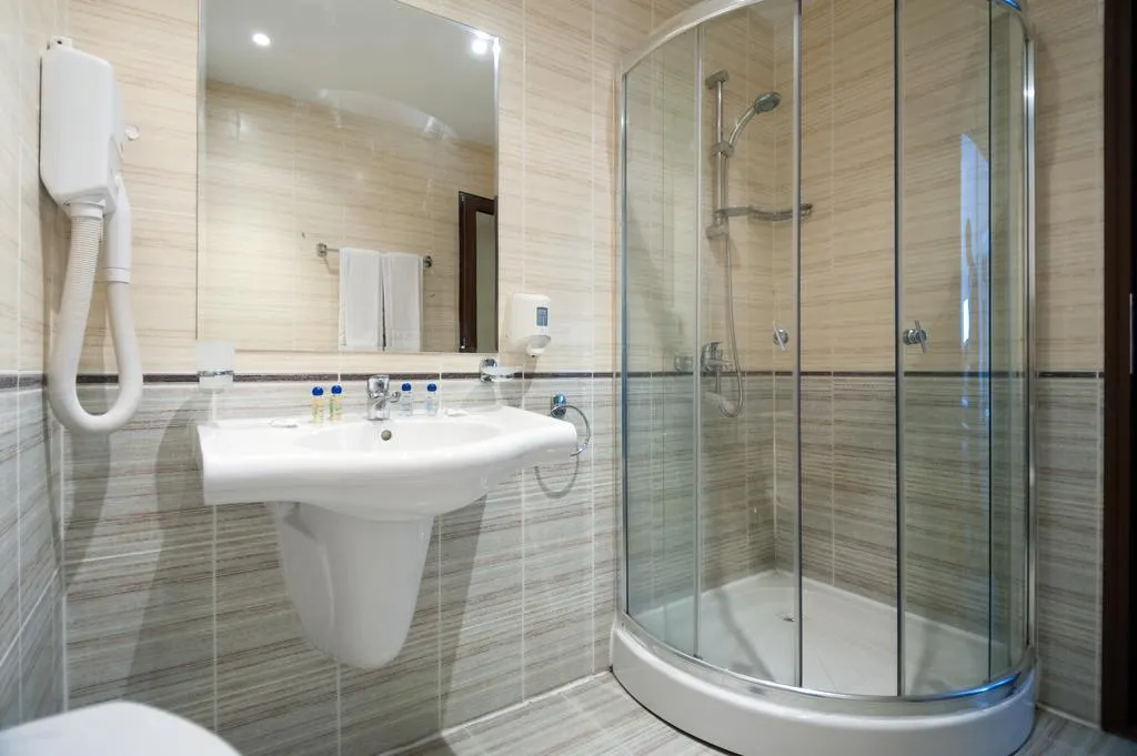 Room, Grenada, Bourgas