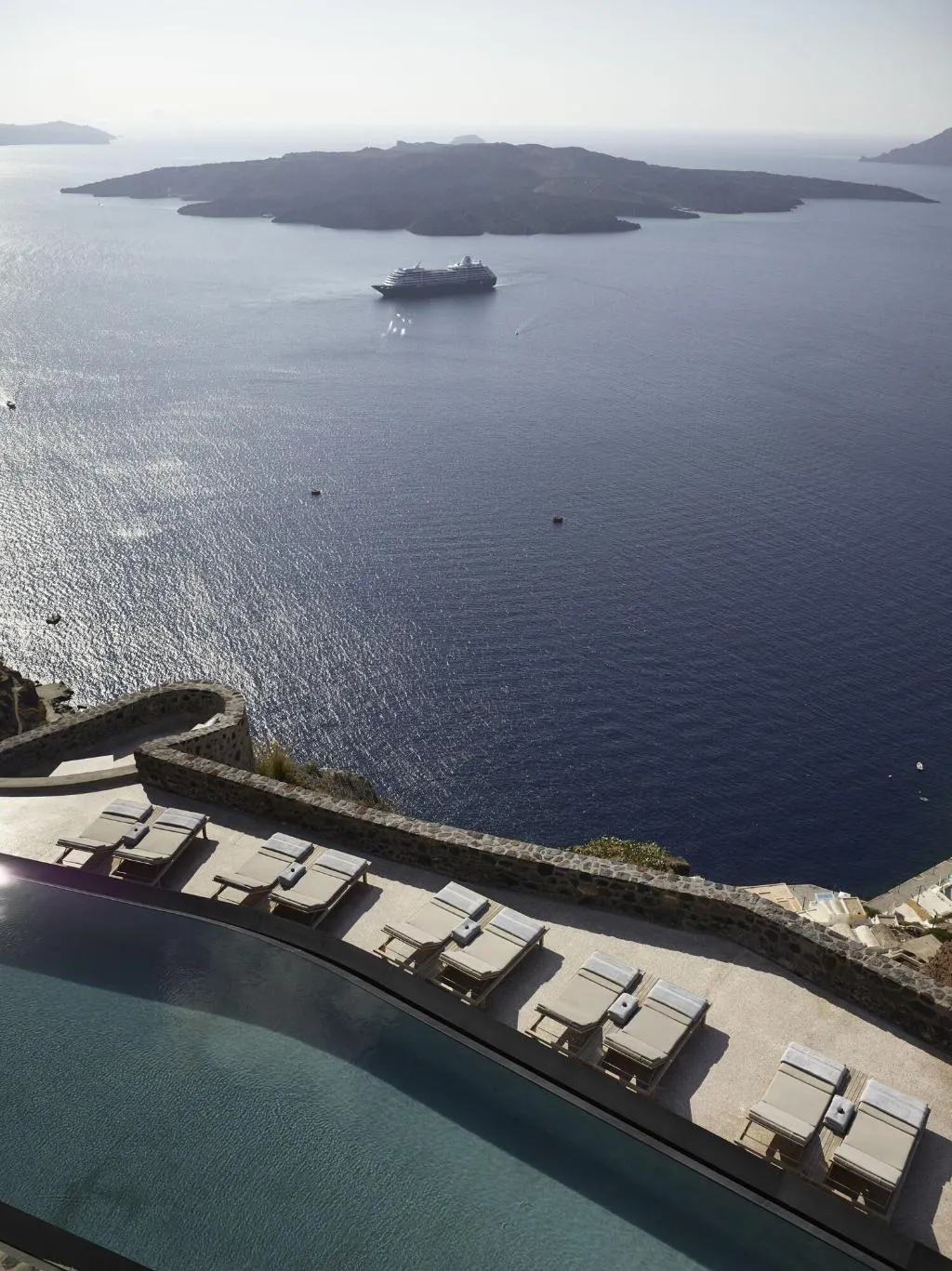 General view, Villa Bordeaux, Santorini