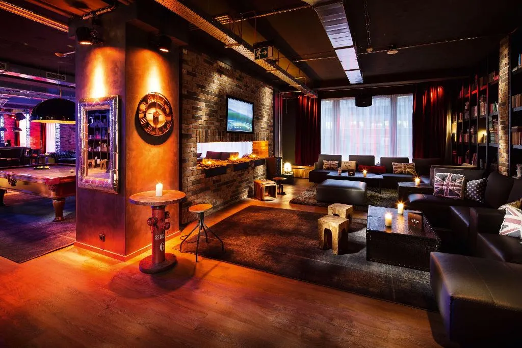 Bar, Pulse 8, Prague