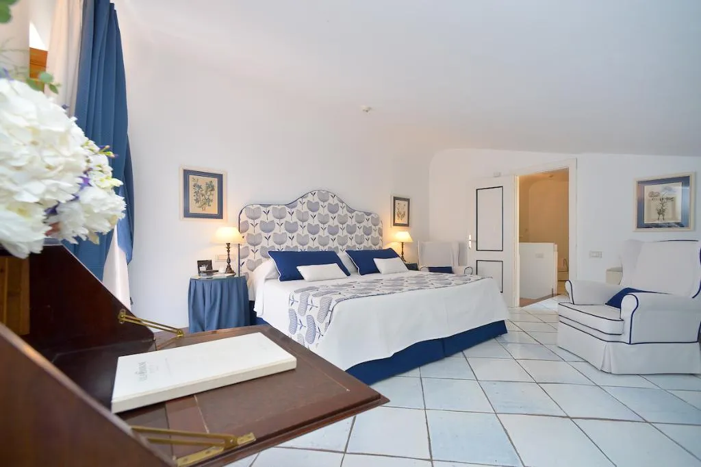 STUDIO STANDARD Room, Villa Cimbrone, Naples
